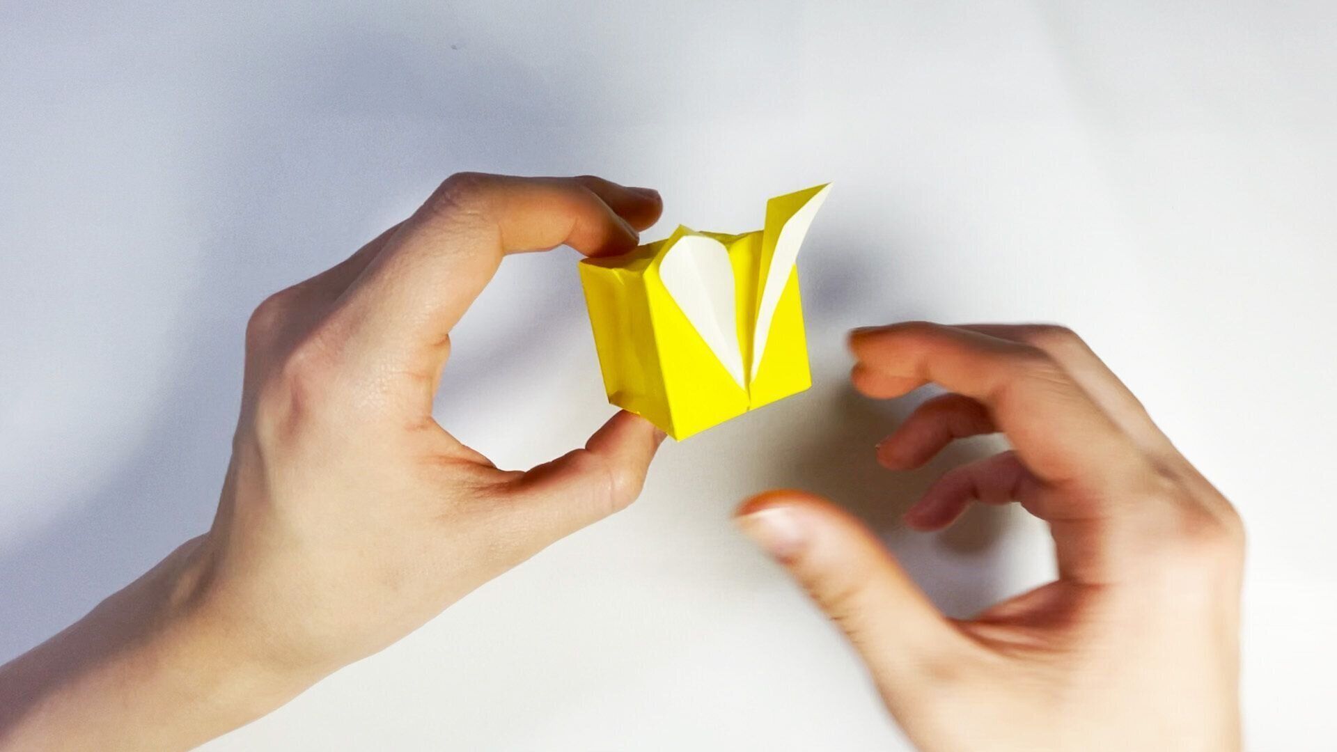 かわいい うさぎ の簡単な折り紙 リアルな立体 風船うさぎや平面の折り方まで サンキュ Kosodate