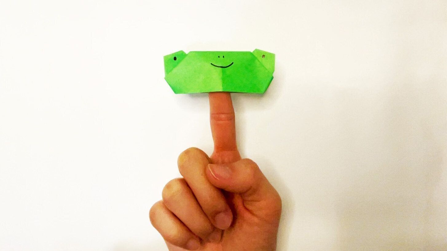 かわいい カエル の簡単な折り紙 よく飛ぶカエルから平面のカエルの作り方まで サンキュ Kosodate