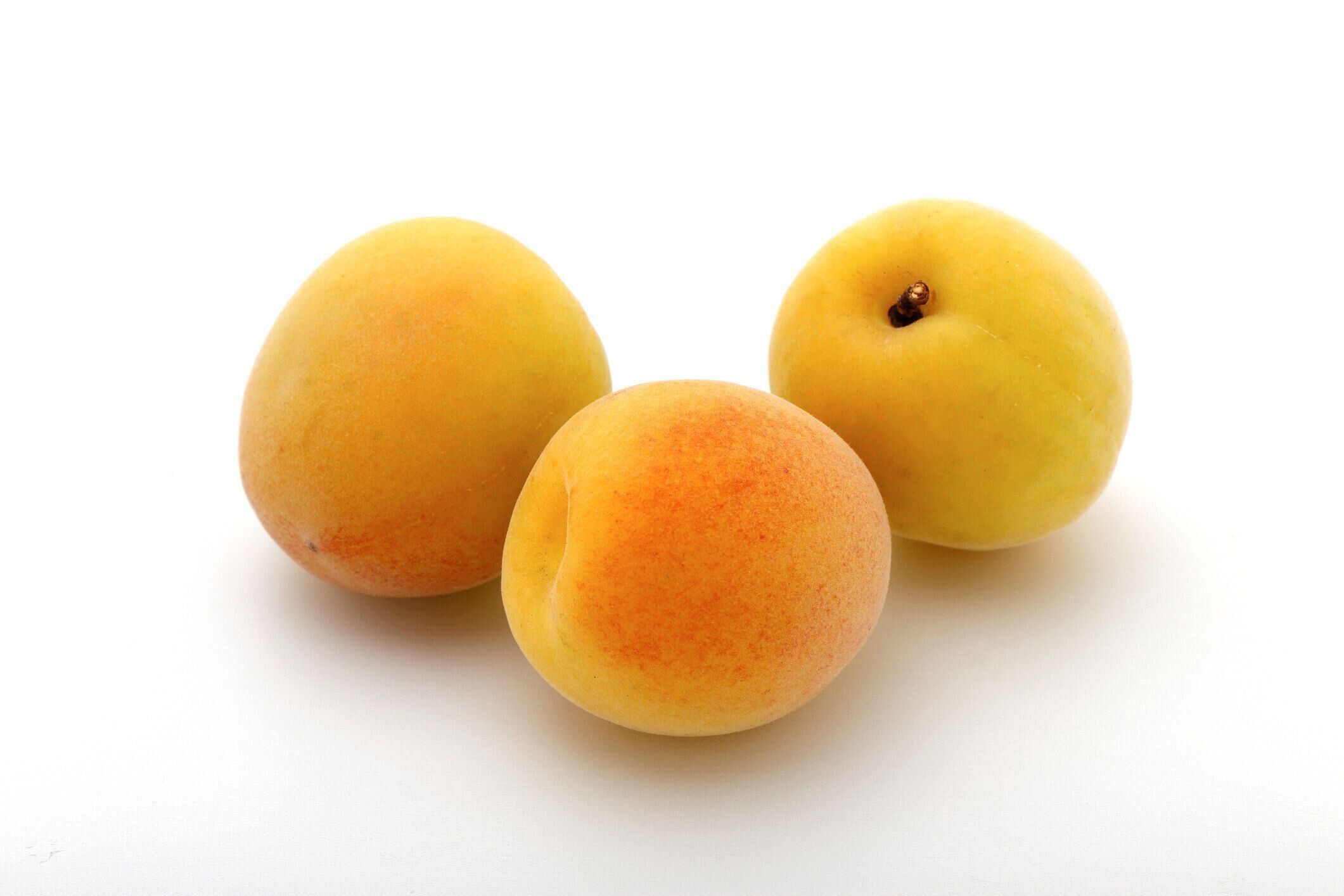 新鮮な日本の梅、梅、アプリコット。