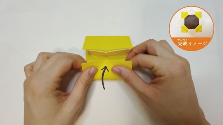 かわいい メダル の簡単な折り紙 お花のメダルやそのアレンジ方法まで サンキュ Kosodate かわいい メダル の簡単な折り紙 お花のメダルやそのアレンジ方法まで サンキュ Kosodate