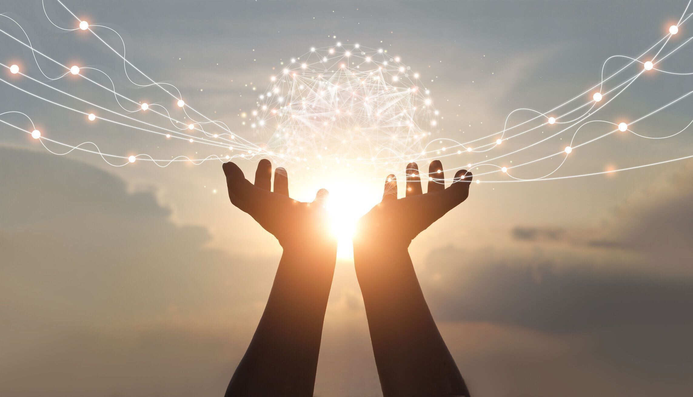 グローバルネットワーク接続、科学技術と通信コンセプトの革新的な技術を保持する抽象的な手のひらの手。