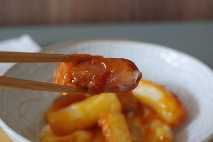 【セブン】とろ~りチーズと旨辛味が絶妙!おうち居酒屋風「冷凍食品」を暑い日・疲れた日の一品に