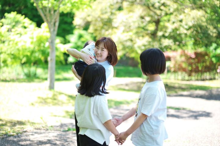 高橋香織と子供3人