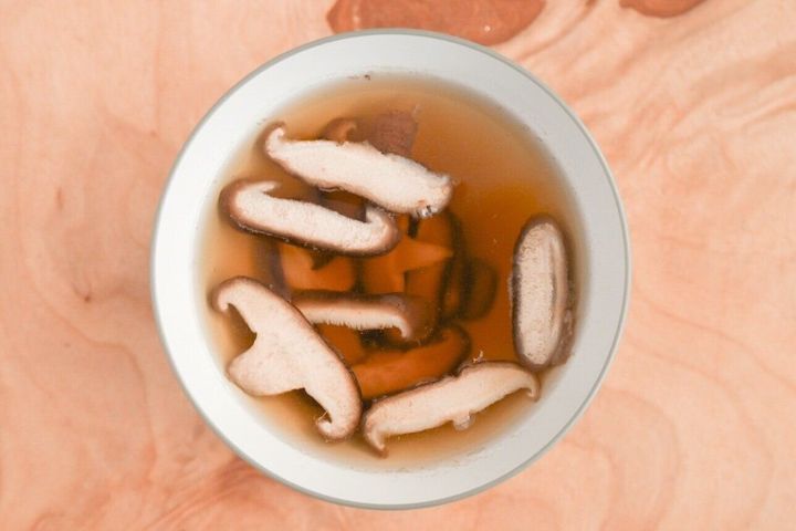 お椀に入ったお吸い物
