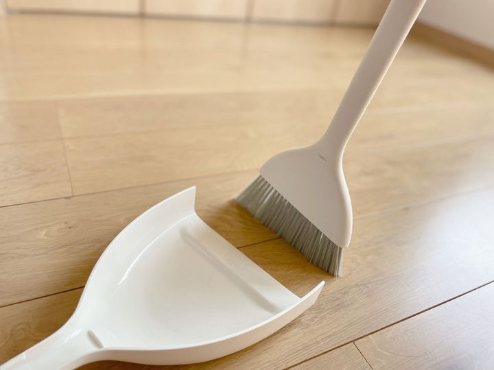 2つ目を買うほどお気に入り!マーナの「ほうき ちりとり」がいい理由
