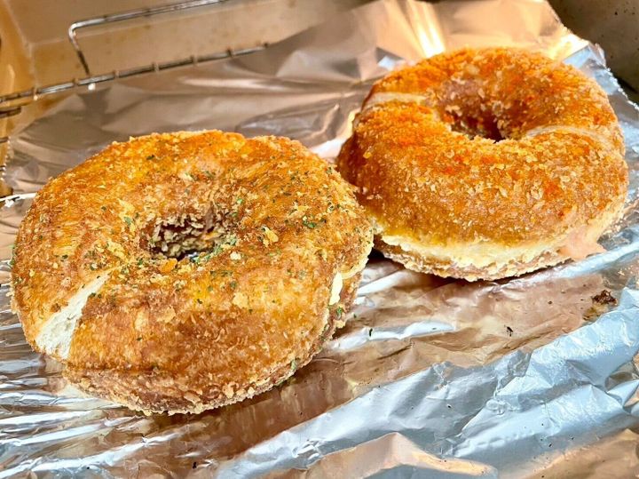 ザクもっちリング、焼いている写真