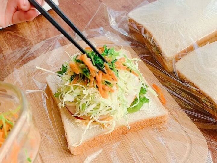 野菜たっぷりサンド