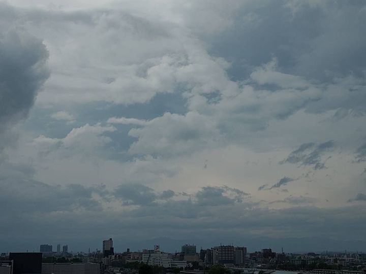 曇り空
