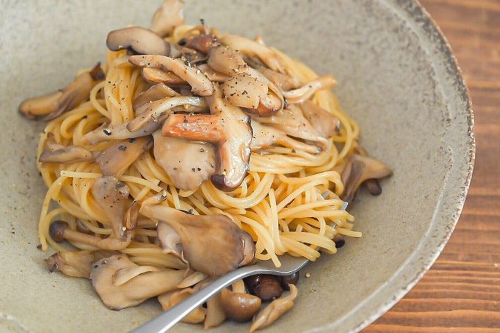 牛肉だしの素のきのこのパスタ