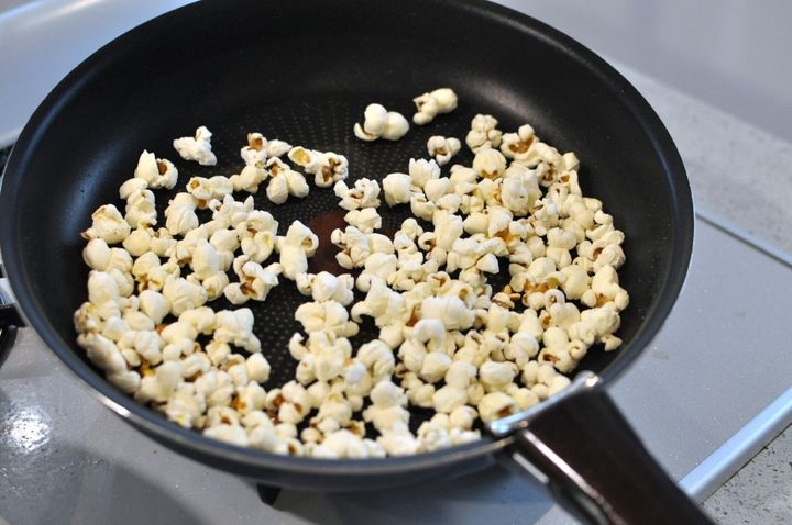 フライパンで作ったポップコーン