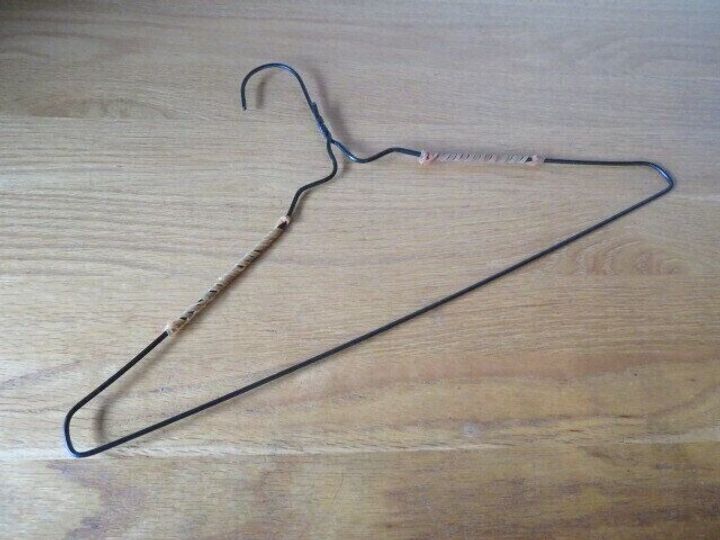 ハンガーに輪ゴムを巻きつけるだけ