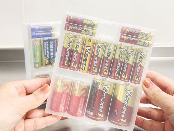 セリアの乾電池救急箱