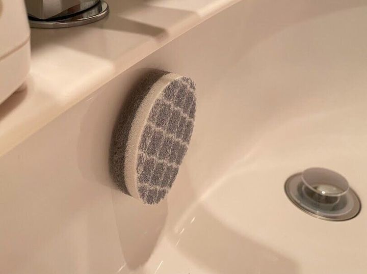 ダイソー 洗面所にさりげなくくっつけておけるオシャレな洗面台洗いスポンジ サンキュ Style ダイソー 洗面所にさりげなくくっつけておけるオシャレな洗面台洗いスポンジ サンキュ Style