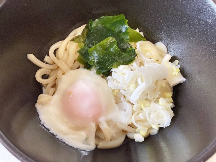 ダイソー電子レンジ調理器 半熟たまご風 W