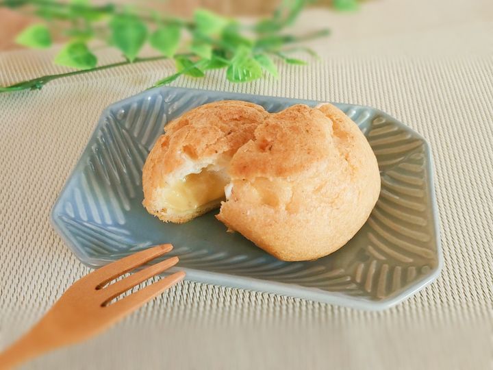 生クリームと焼き芋クリームが入っているのが見える