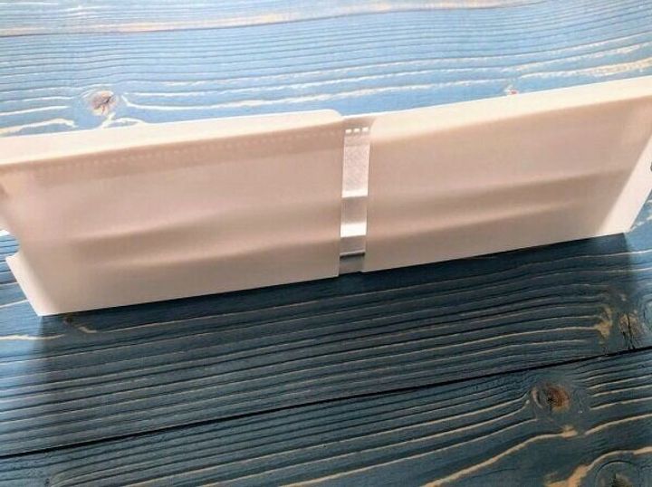 マスクケースを二つに折る