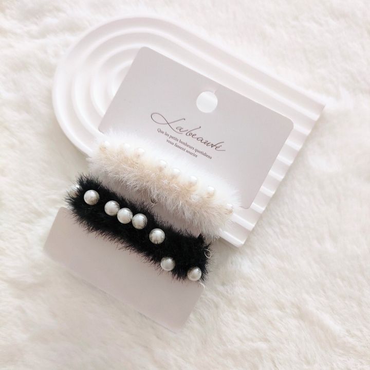100円ショップキャンドゥ パール付きヘアアクセサリー