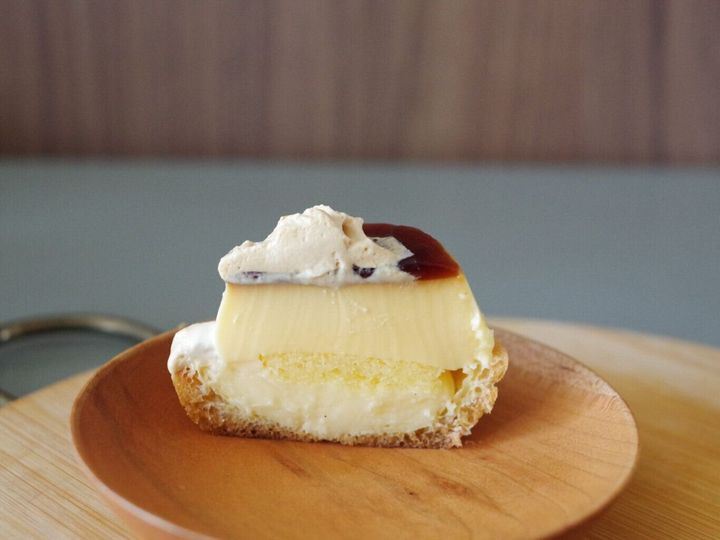 【セブン】丸ごと?!ありそうでなかった“新作シュークリーム”が絶品です