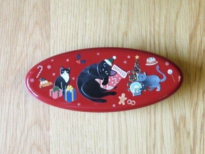 「クリスマス ネコ オーバル缶」(税込453円)