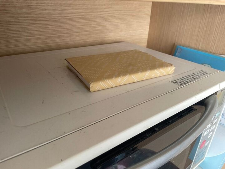 本と電子レンジ