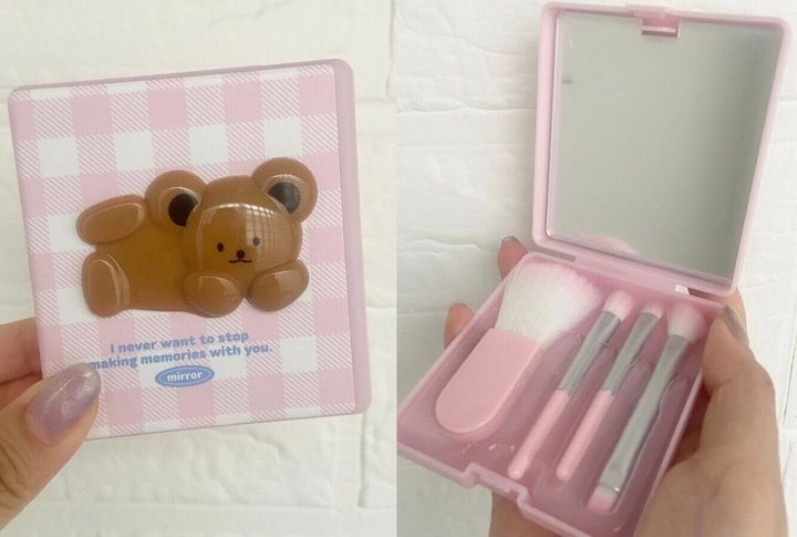 daiso ダイソー 「メイクブラシセット(Aタイプ、4本、ミラー付)」 JANコード:4550480434001