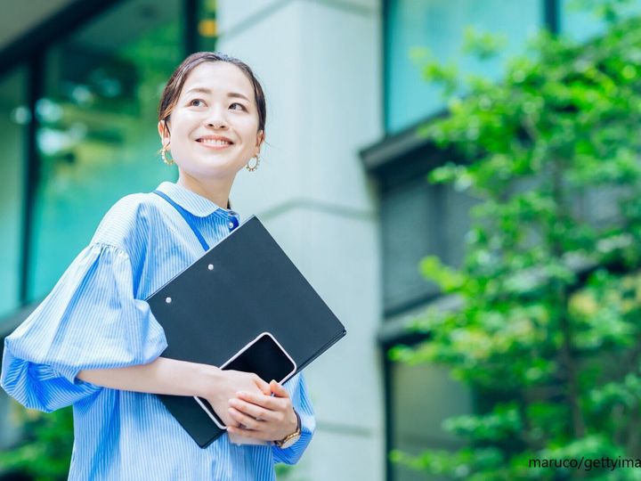 仕事中の女性