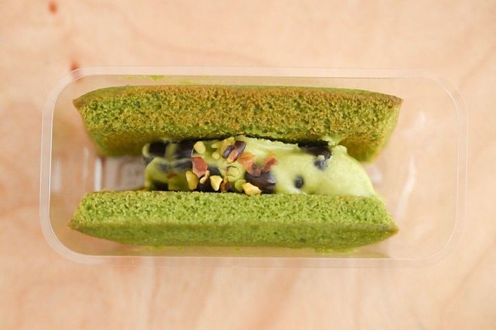 抹茶のフィナンシェサンドの中身