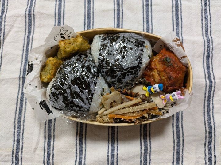おにぎり弁当
