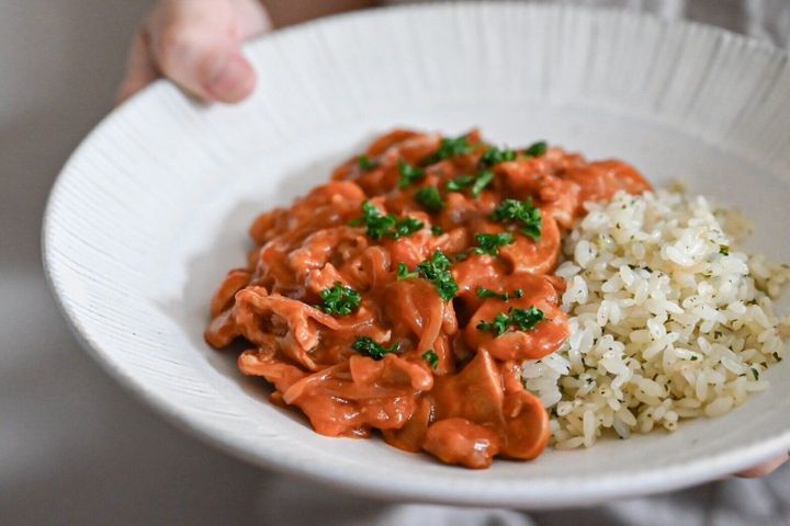 豚肉のケチャップソース煮込み