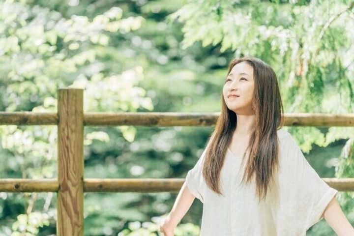 女性