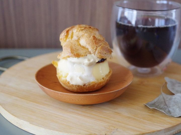 【セブン】丸ごと?!ありそうでなかった“新作シュークリーム”が絶品です