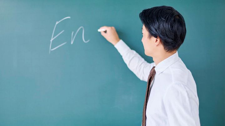 「先生や指導者」は身近な大人!