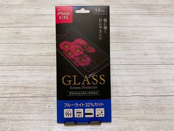 100均のiPhone用ガラスフィルムは使える?強度や性能を検証