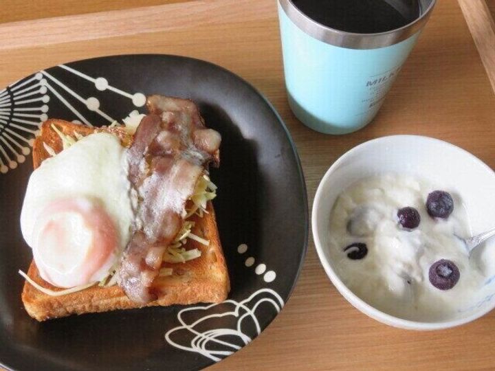 コンロを使う朝食