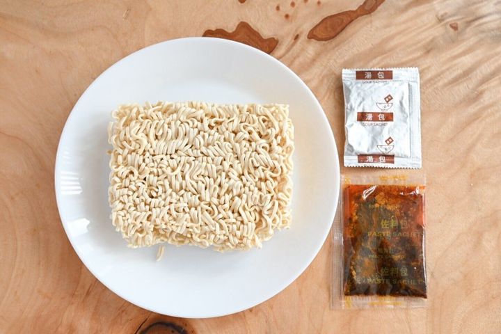 維力 炸醤麺(ウェイリー ジャージャン麺)の中身