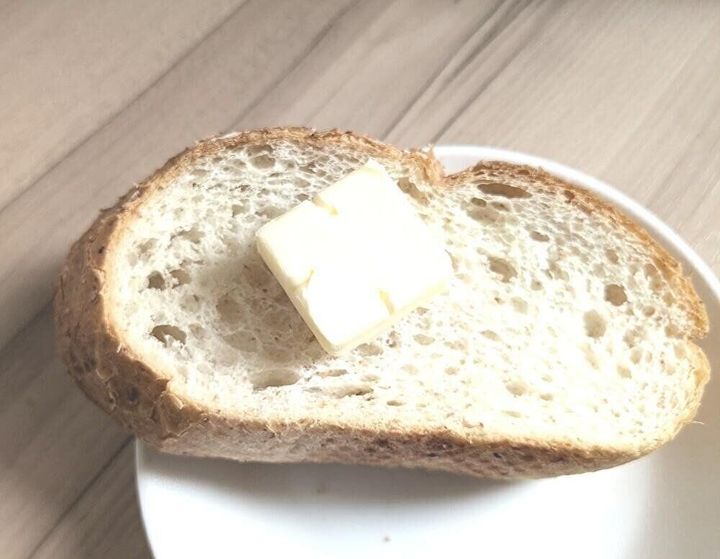 イオントップバリュ フランス産小麦の素朴な味わいカンパーニュ