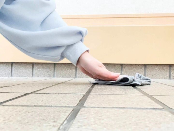 玄関掃除
