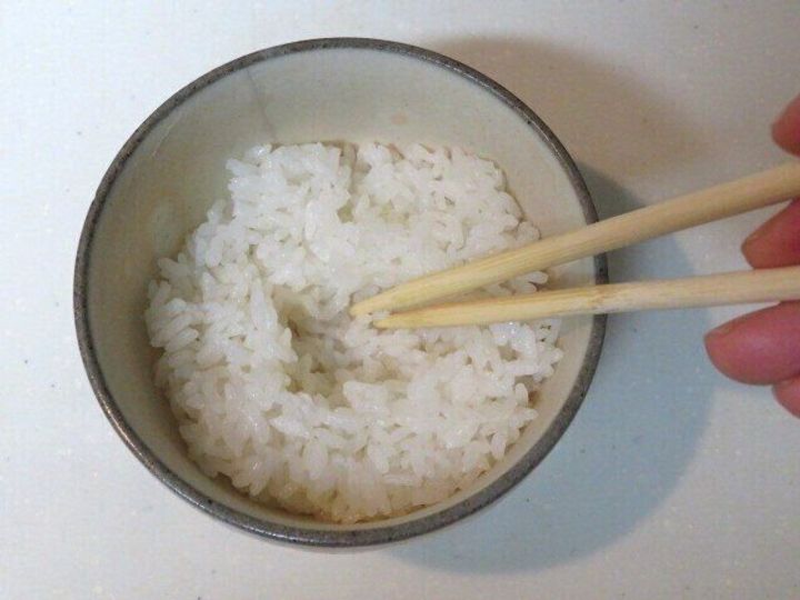 ご飯を半量入れたところ