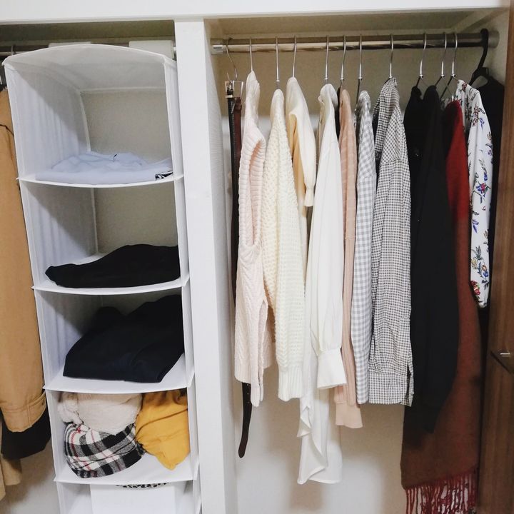 冠婚葬祭のスーツはクローゼットに掛けないで ここに置いてスペースの効率化アップ サンキュ Style 冠婚葬祭のスーツはクローゼットに掛けないで ここに置いてスペースの効率化アップ サンキュ Style