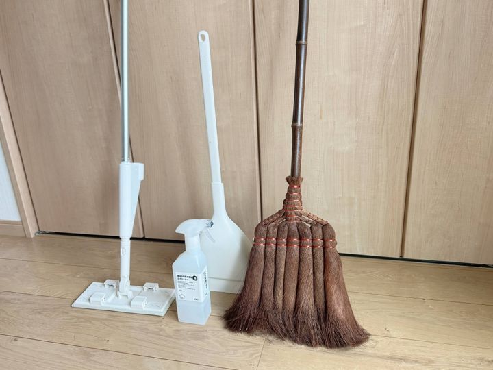 2.掃除機を使った床掃除