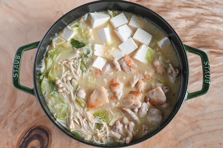 完成した鶏白湯鍋