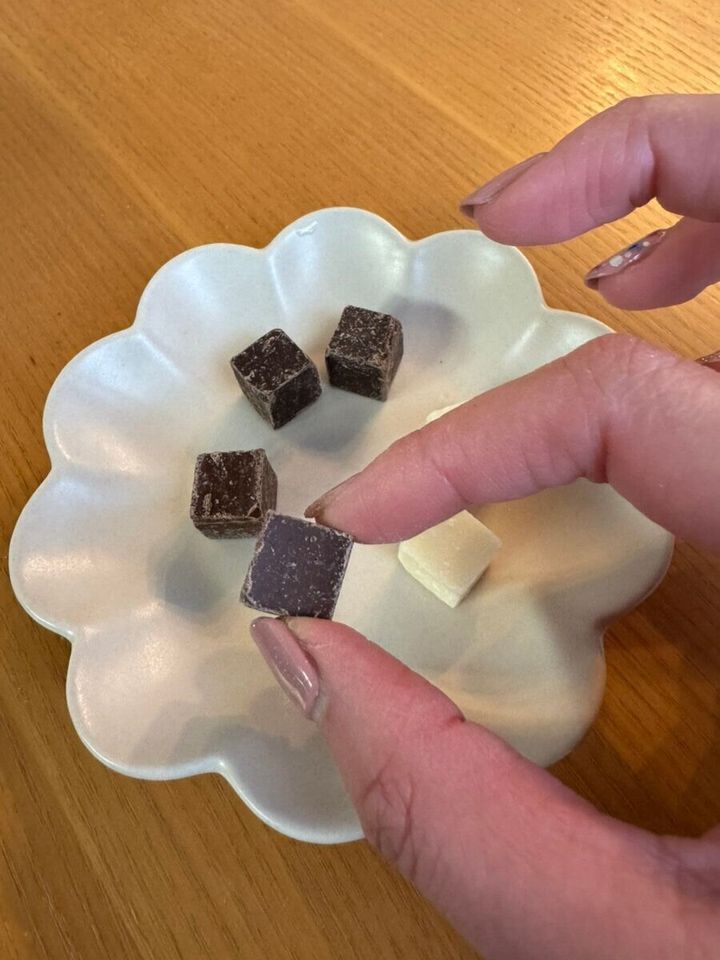 チョコ