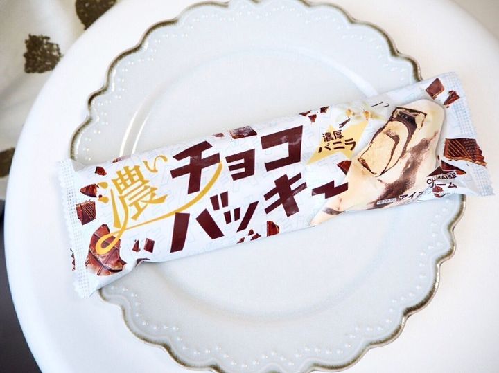 セブンイレブン「シャトレーゼ 濃いバッキー濃厚バニラ」商品写真