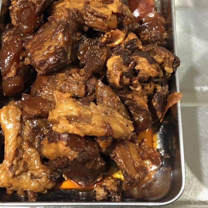 豚軟骨煮込み