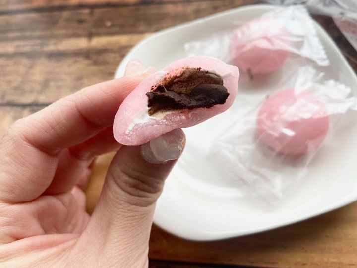3COINS ストロベリースイーツ ホッとするいちごチョコ餅