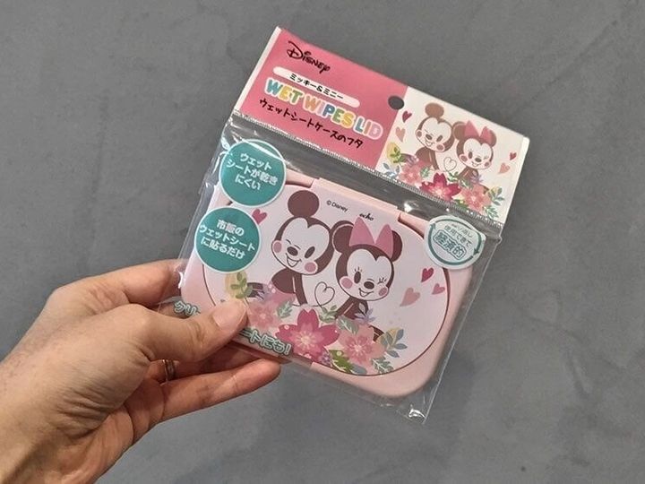 ウェットティッシュの蓋