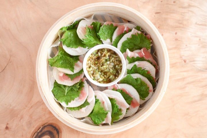 大根と豚肉の蒸し物の加熱前