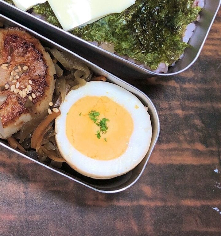 味玉を入れる