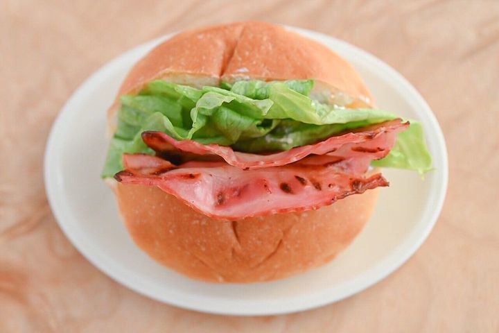 ベーコンとレタスのサンド