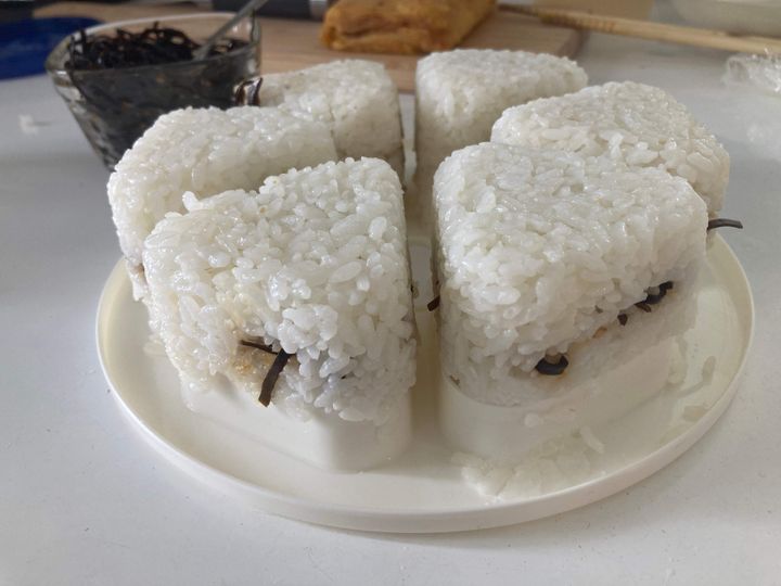 おにぎりメーカーで作った昆布おにぎり